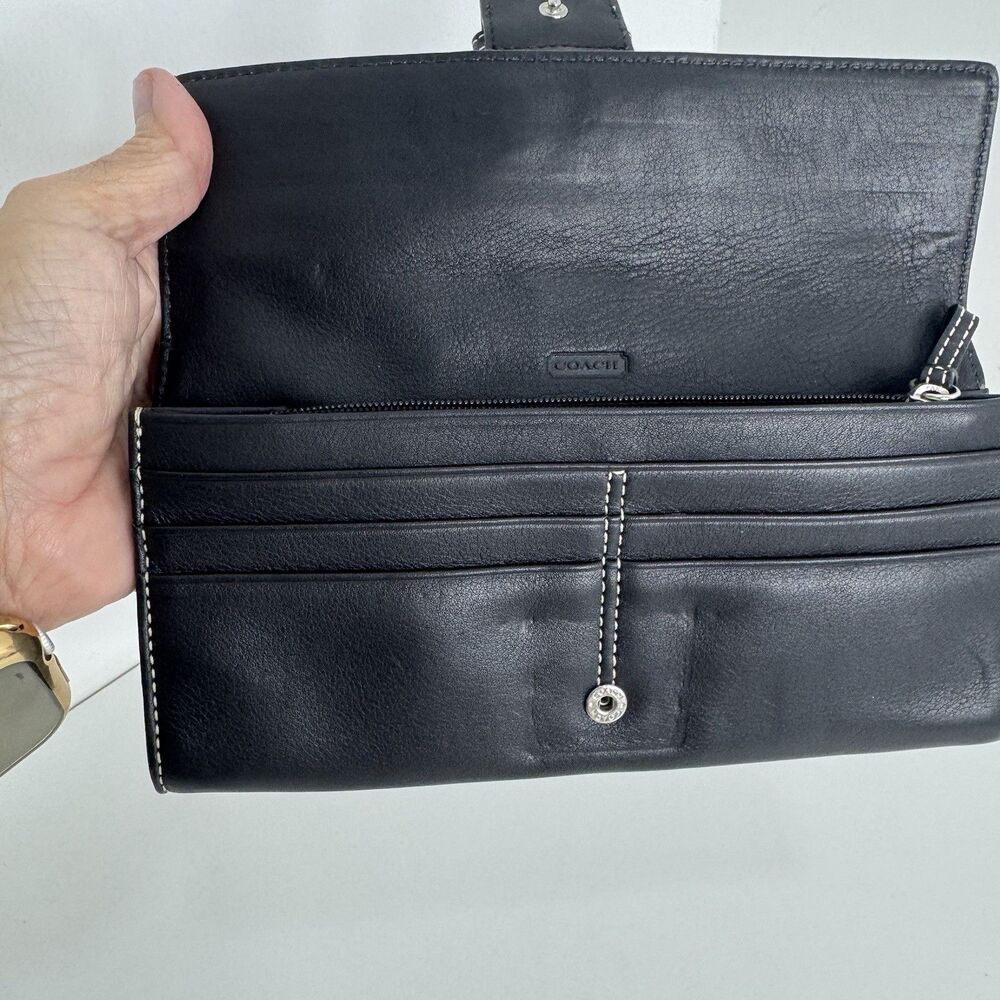 COACH Vintage 90s Soho Black Leather Buckle Wallet Clutch Coin Zipper - Picture 6 of 8